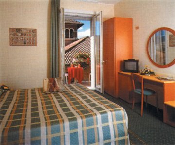 Hotel Primavera, स्ट्रेसा