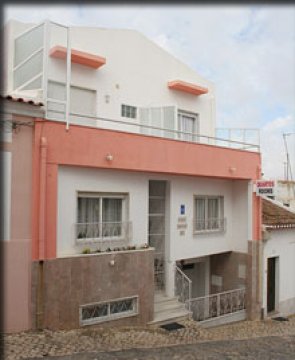 Casa Sousa, Lagosas
