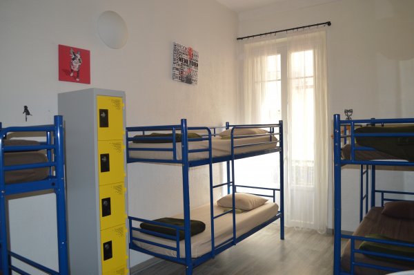 Chez Patrick Backpackers Hostel, Ницца