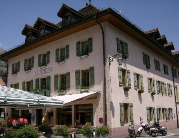 Hotel de Ville, Chateau D'Oex