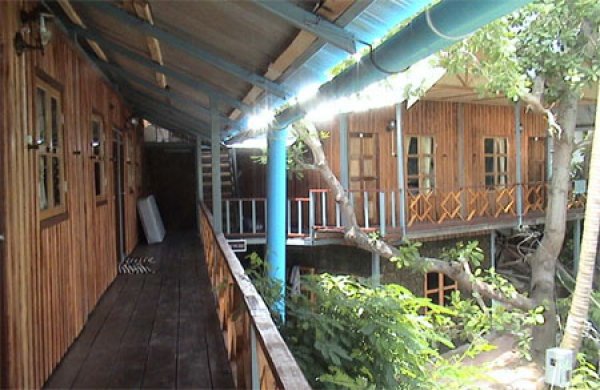Golden Hill Bungalows (Bunglow Dave's), Koh Phi Phi Don Νησί