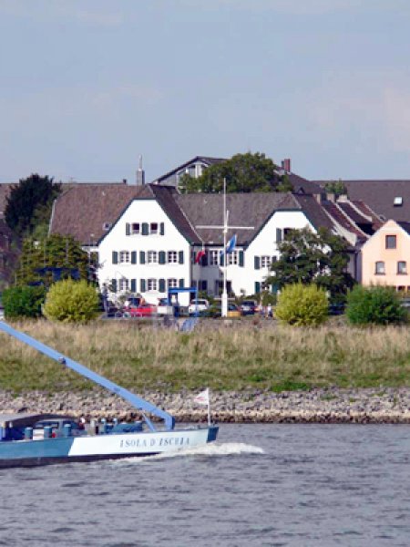 Rhein River Guesthouse, Кёльн
