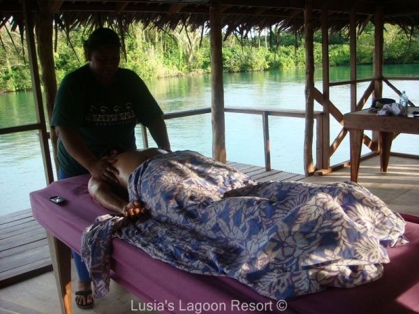 Lusia's Lagoon Resort, Salelologa