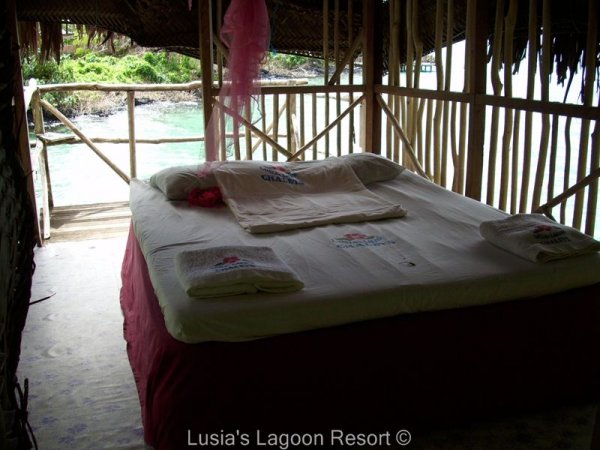Lusia's Lagoon Resort, 살레롤로가