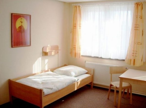 Youth Hostel DRESDEN   'Jugendgästehaus'   , Drezda