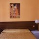 Romina Rooms, Rooma