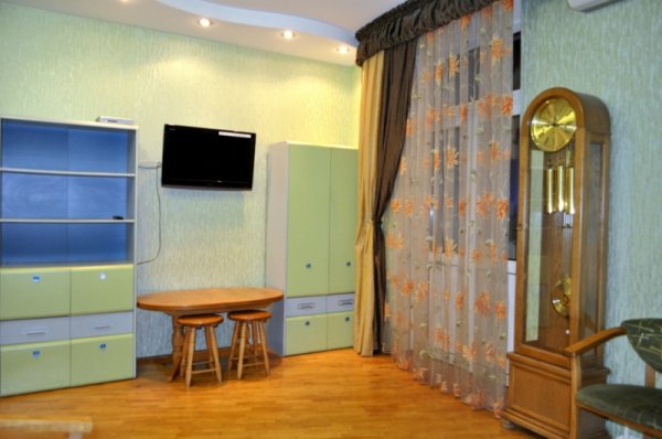 RoomOn Apartments, Donec'k