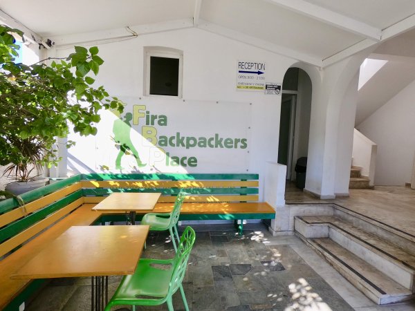 Fira Backpackers Place, Santorini