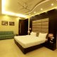 Stallen Suites and Apartments Jasola, 뉴델리