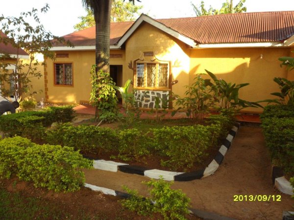 Gorilla African Guest House, Энтеббе