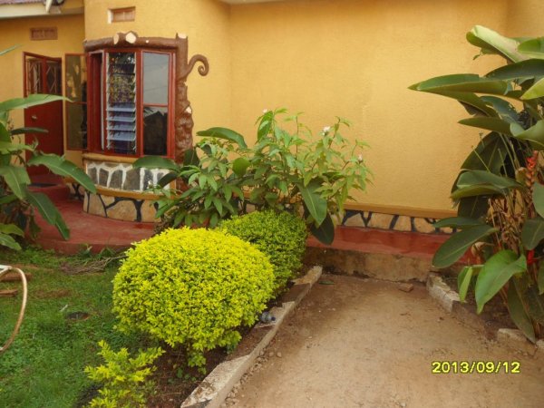 Gorilla African Guest House, Энтеббе