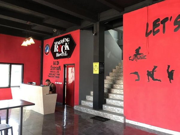 Vang Vieng Rock Backpacekrs Hostel, Ванг-Виенг