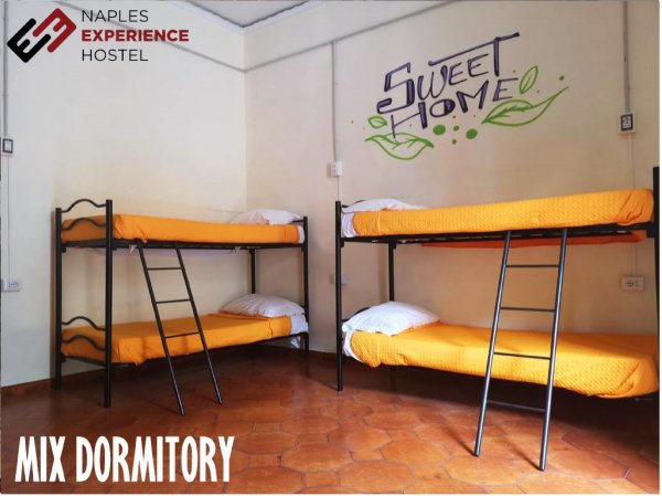Naples Experience Hostel, ナポリ