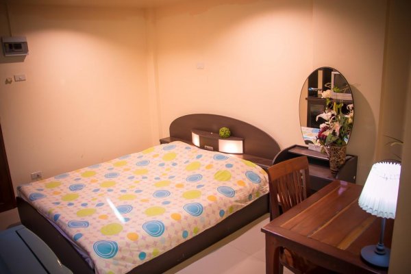 Suchanan Hotel and Hostel,  Rayong