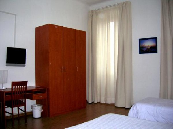 Hotel Alabarda, Τεργέστη