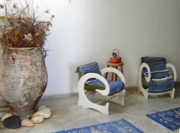 Young Inn Naoussa, パロス島