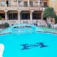 Shady Hotel, Luksoras