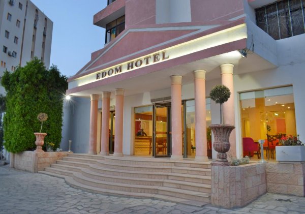 Edom Hotel, Петра