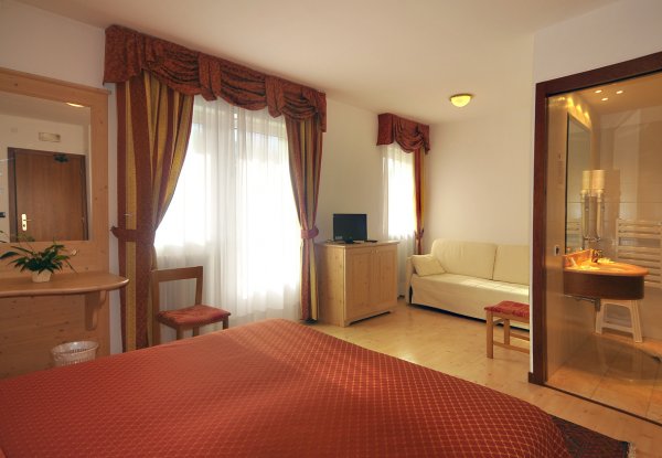 Hotel Dolomiti***, Trento